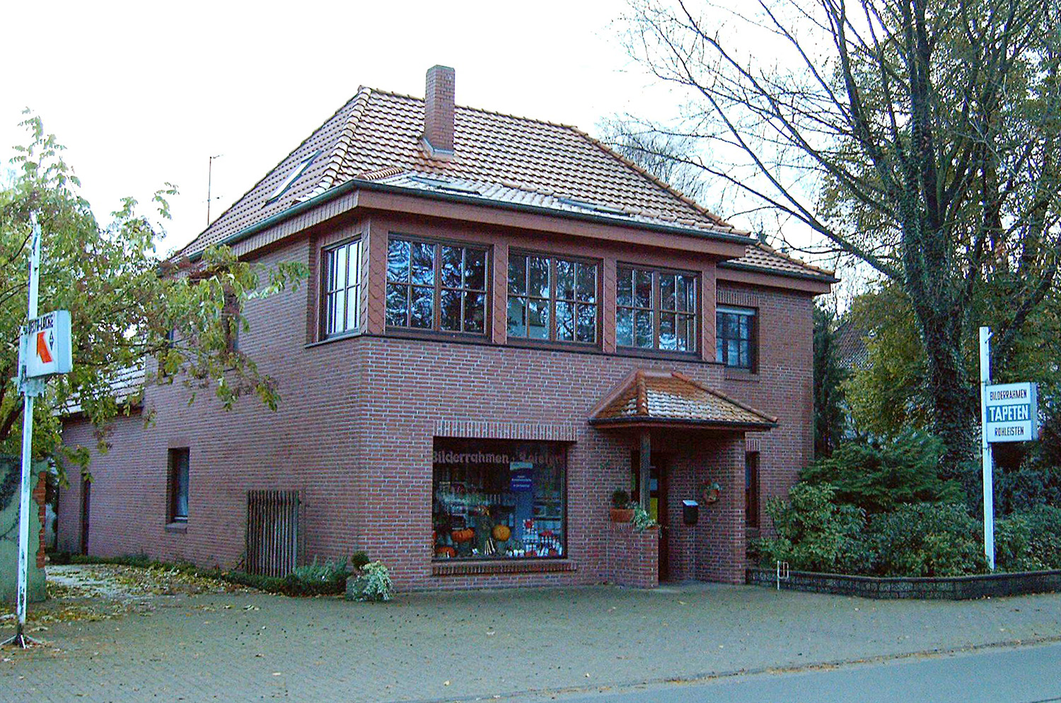 Nach dem Umbau des Hauses durch den Malereibetrieb Wesemann. Das Gebäude wurde 2021 abgerissen